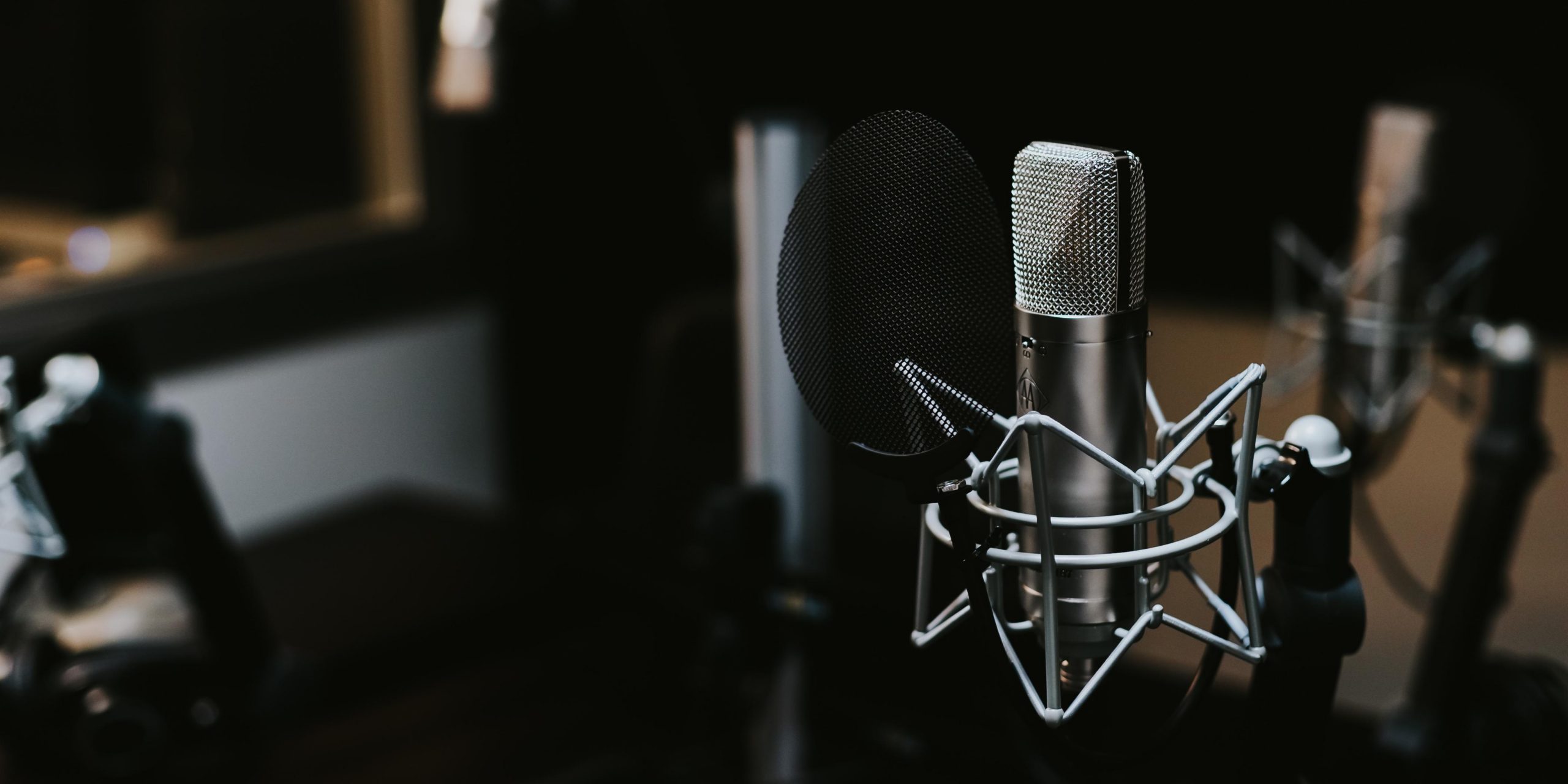 10 Business and Accountancy Podcasts you should be listening to hero