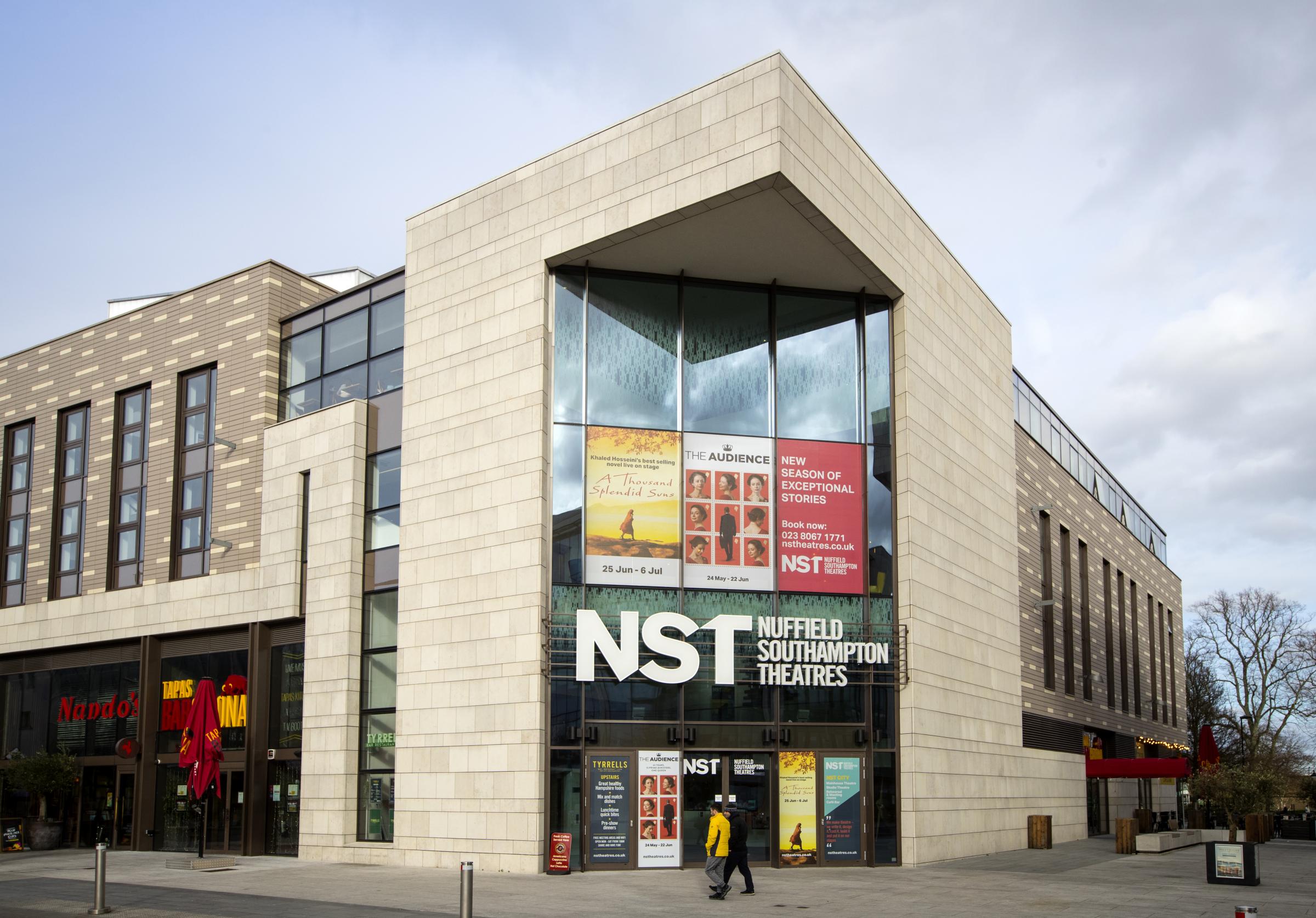 What can accountants learn about the collapse of Nuffield Southampton Theatres?